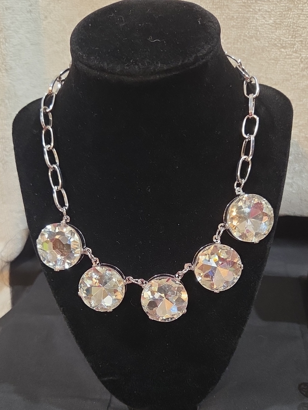 LIMELIGHT LUXURY NECKLACE BY PAPARAZZI
